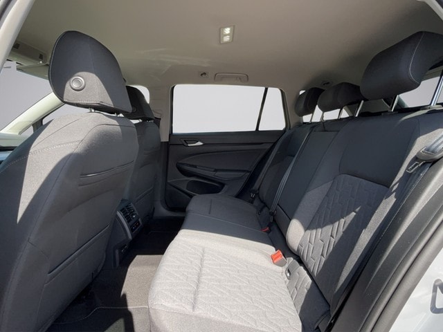 Volkswagen Golf Life Variant