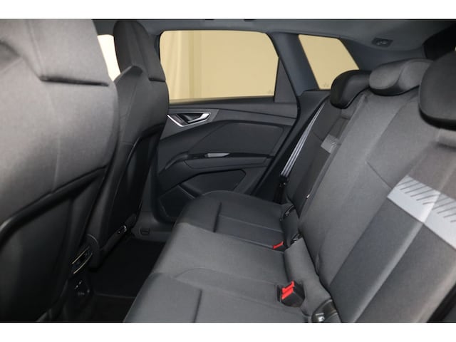 Audi Q4 e-tron SUV 45 e-tron Audi Q4 e-tron