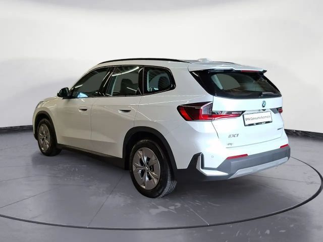 BMW iX1 xDrive30