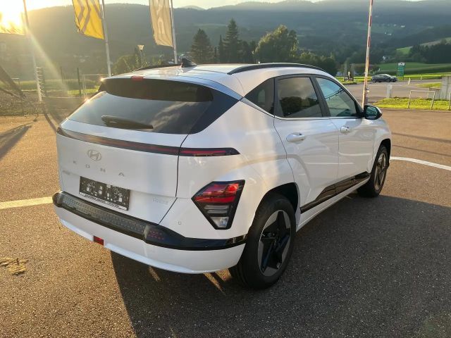 Hyundai Kona 64 kWh Electric