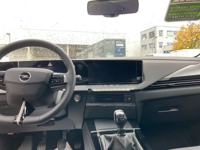 Opel Astra 1.2 Turbo Enjoy Turbo