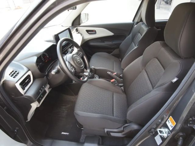 Suzuki Swift Club Hybrid