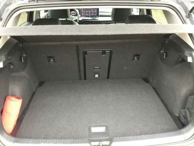 Volkswagen Golf 2.0 TDI DSG Golf VIII