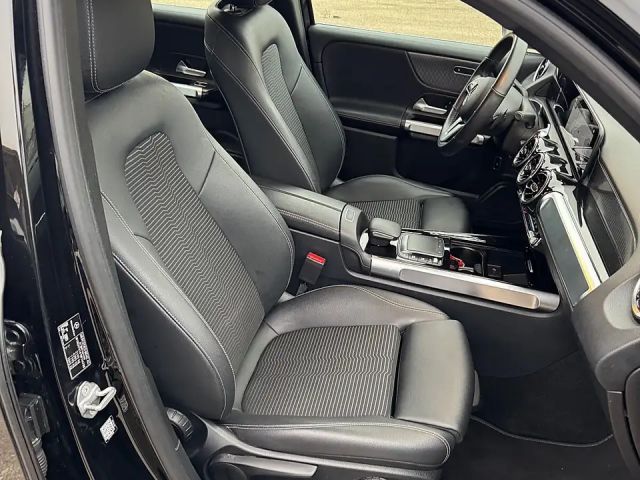 Mercedes-Benz GLB 220 GLB 220 d