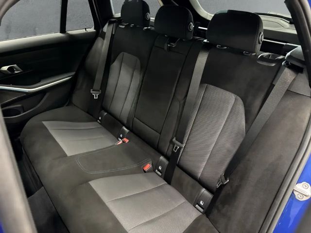 BMW 330 330e M-Sport Touring