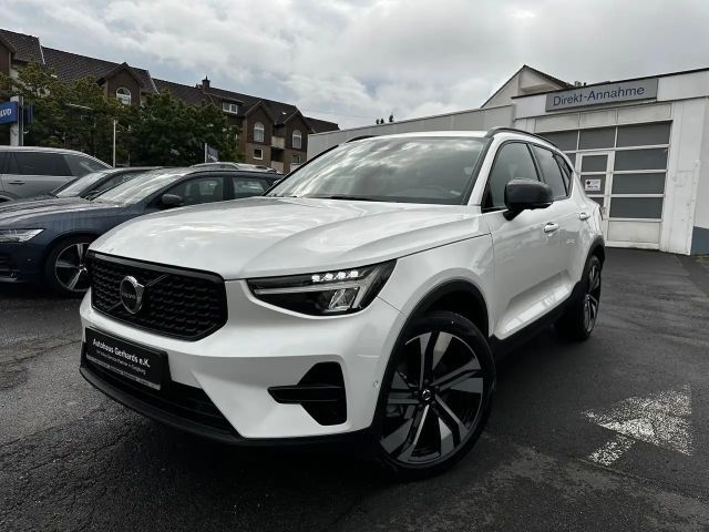 Volvo XC40 Dark Plus