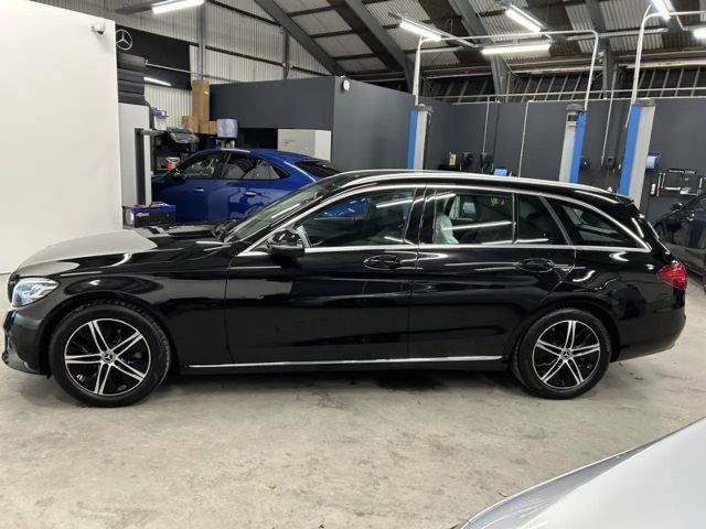 Mercedes-Benz C 180 AVANTGARDE C 180 d Estate