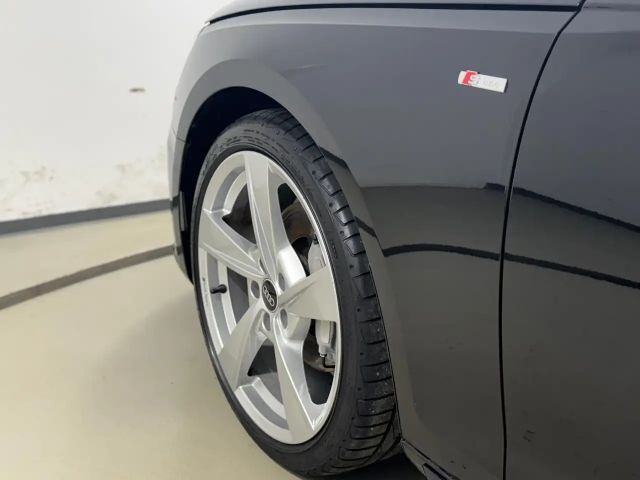 Audi A4 40 TDI S-Line Sedan