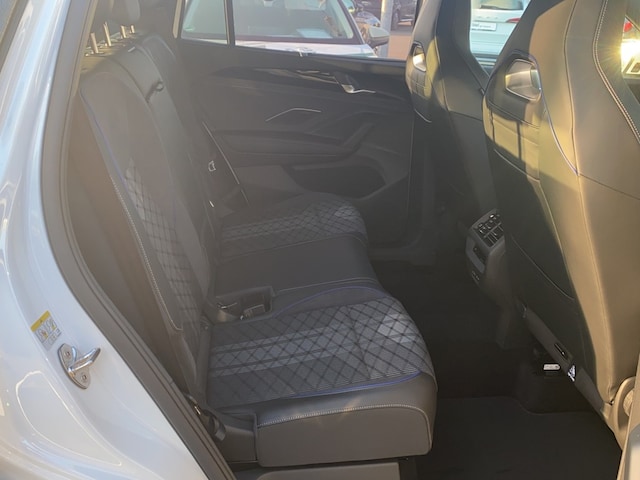 Volkswagen Tayron 2.0 TDI 4Motion DSG R-Line