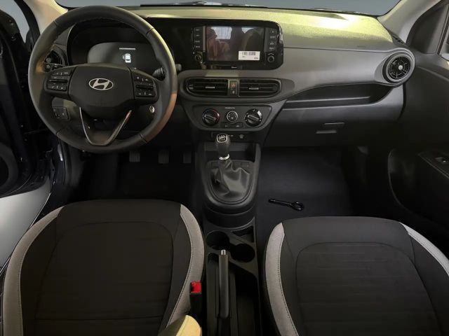 Hyundai i10 1.0