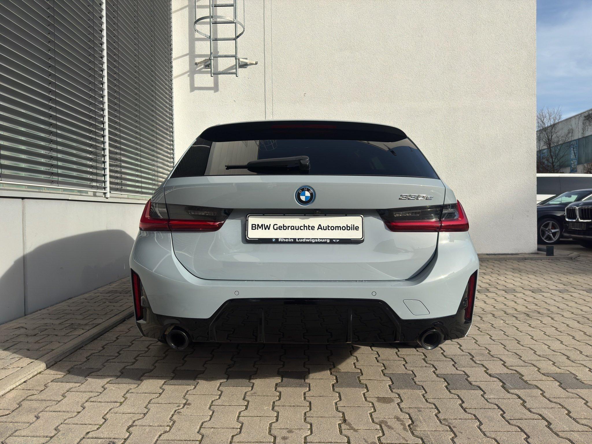 BMW 330 330e Touring