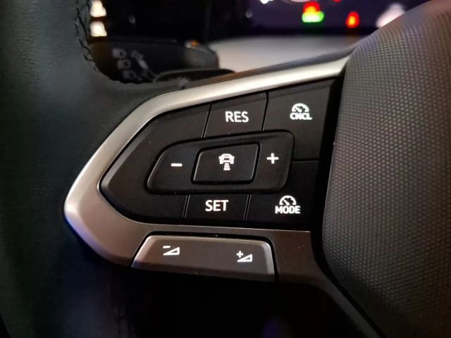 Volkswagen Golf 1.5 TSI Variant