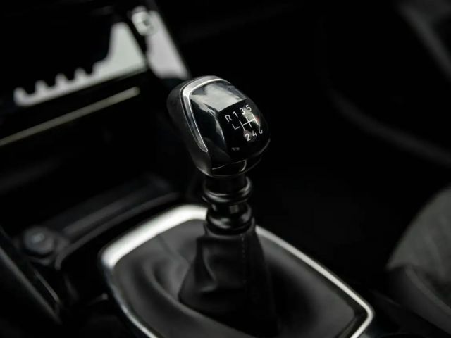 Peugeot 2008 100 PK MT6 | 360° Camera | Keyless | Dodehoekde...