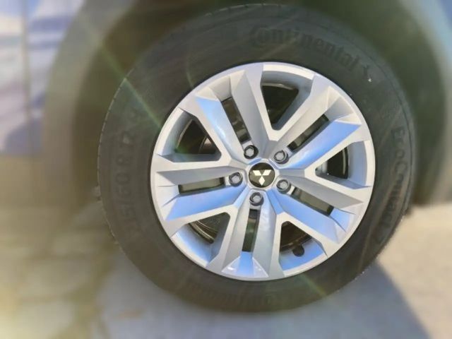 Mitsubishi ASX Invite