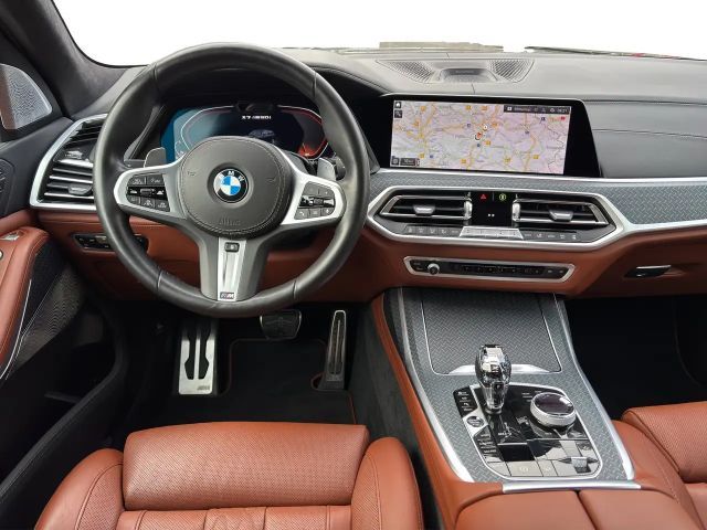 BMW X7 M50i