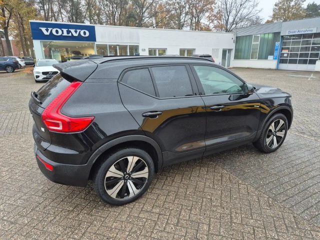 Volvo XC40 AWD Plus Recharge Twin Engine