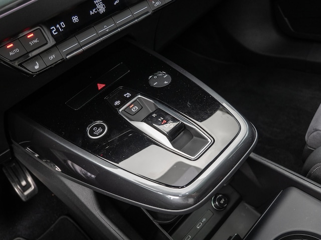 Audi Q4 e-tron SUV 45 e-tron Audi Q4 e-tron
