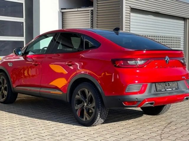 Renault Arkana E-Tech Hybrid RS