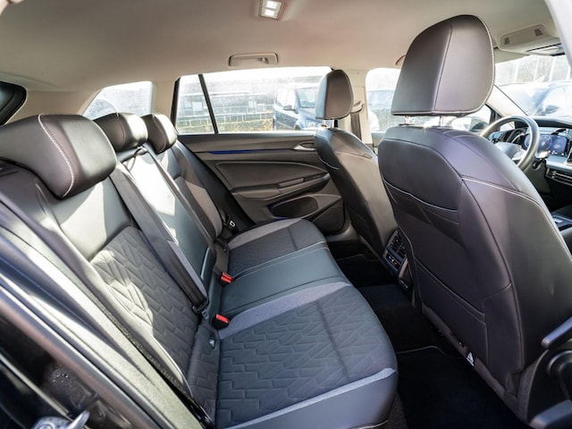 Volkswagen Golf 2.0 TDI DSG Variant