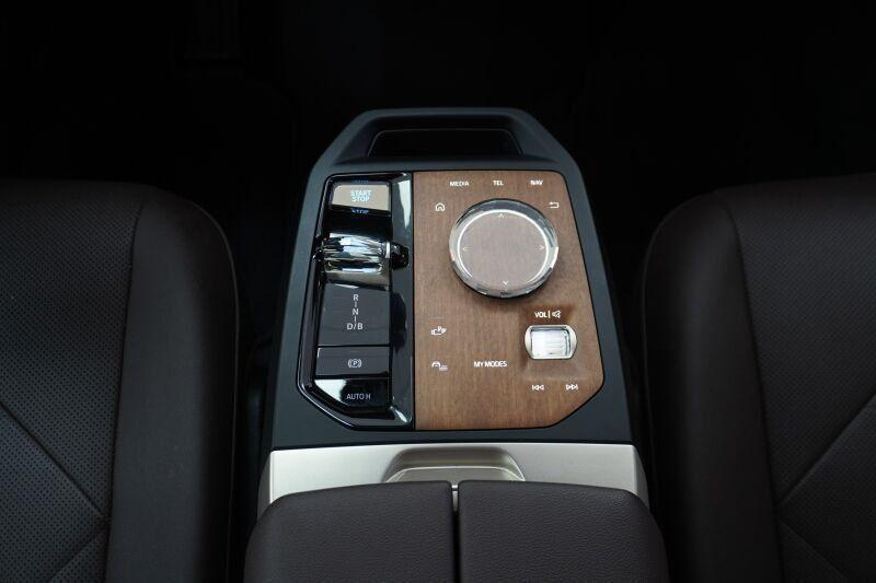 BMW iX xDrive40