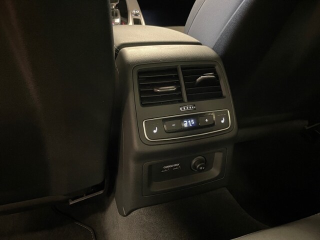 Audi A4 35 TFSI S-Line S-Tronic Sedan