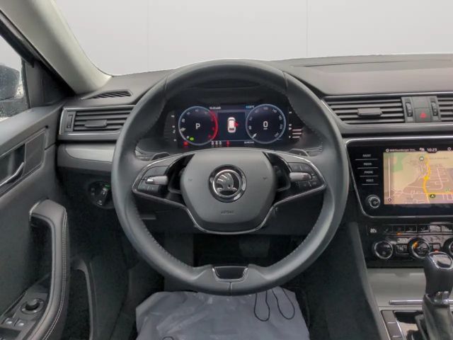 Skoda Superb 2.0 TDI Combi Style Style