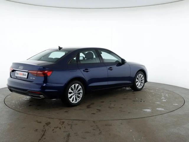 Audi A4 30 TDI Sedan