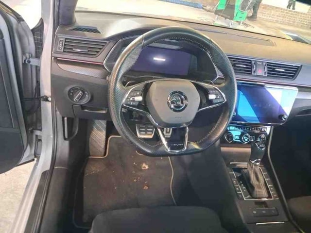 Skoda Superb 2.0 TSI Combi