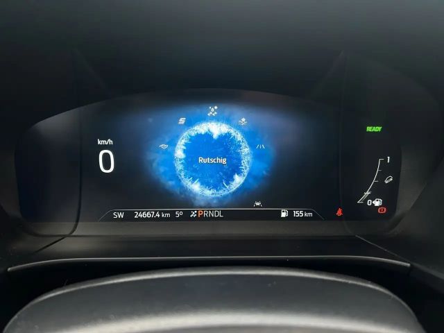 Ford Kuga AWD Hybrid Titanium