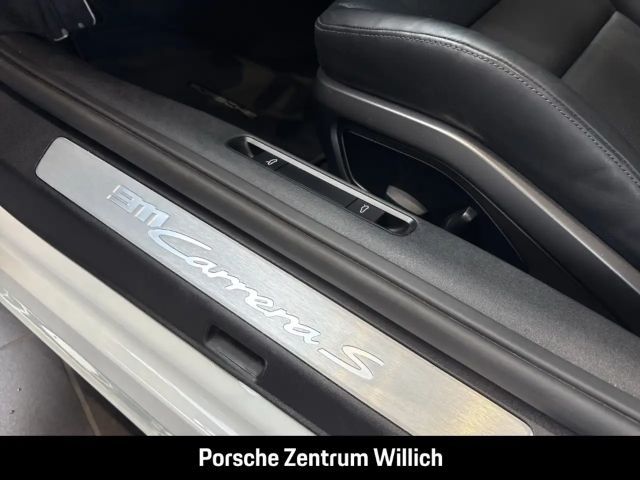 Porsche 992 Cabrio Carrera S