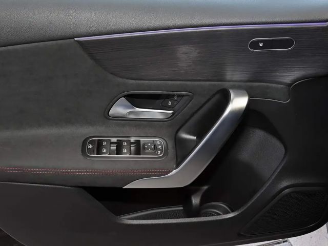 Mercedes-Benz A 200 AMG Line