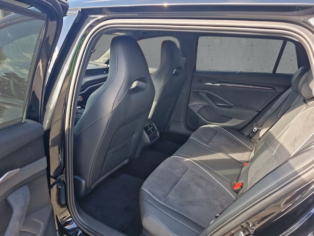 Skoda Superb 2.0 TDI Combi Sportline