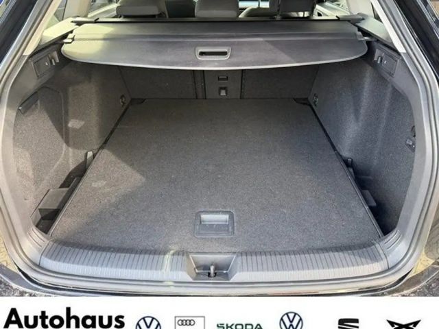 Volkswagen Golf 1.5 eTSI Golf VIII Variant