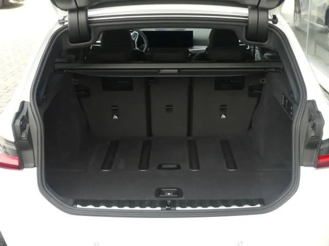 BMW 320 320d M-Sport Touring