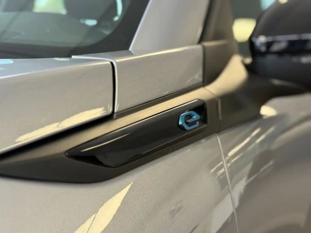 Peugeot E-2008 Active Pack