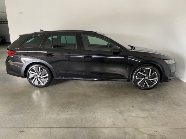 Skoda Octavia 2.0 TDI Combi Sportline iV