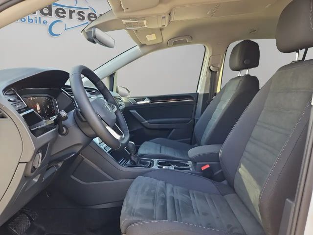 Volkswagen Touran 1.5 TSI Highline R-Line