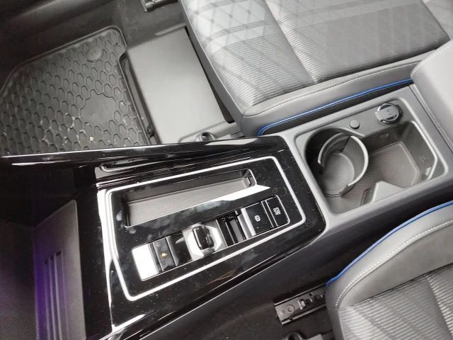 Volkswagen Golf DSG Sport Variant