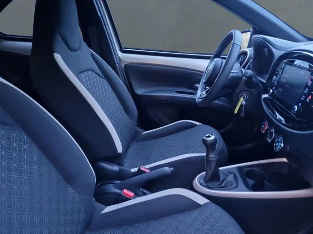 Toyota Aygo X 1.0 VVT-i Hatchback Pulse VVT-i