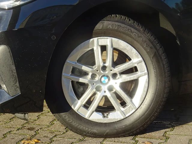 BMW 220 220i Active Tourer