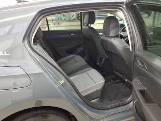 Volkswagen Golf 2.0 TDI DSG Plus