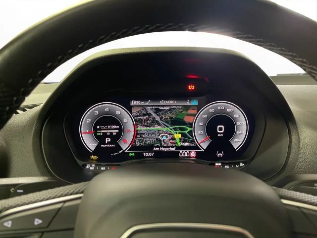 Audi Q2 35 TFSI S-Line