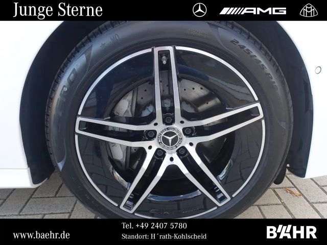 Mercedes-Benz E 200 AMG Line Sedan