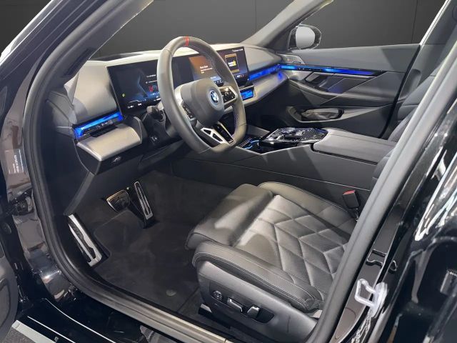 BMW i5 M60 Sedan xDrive