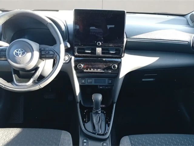 Toyota Yaris Cross TEAMPLAYER+SAFETY-P+WINTER-P+2025