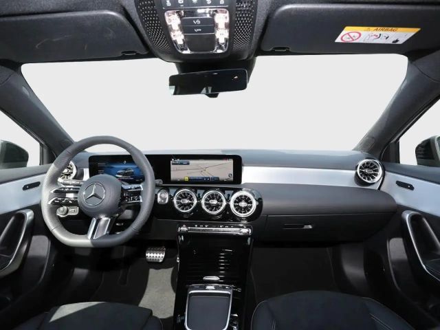 Mercedes-Benz A 200 AMG Line Hatchback