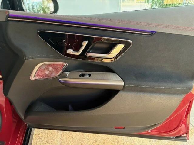 Mercedes-Benz EQE 300 Premium Sedan