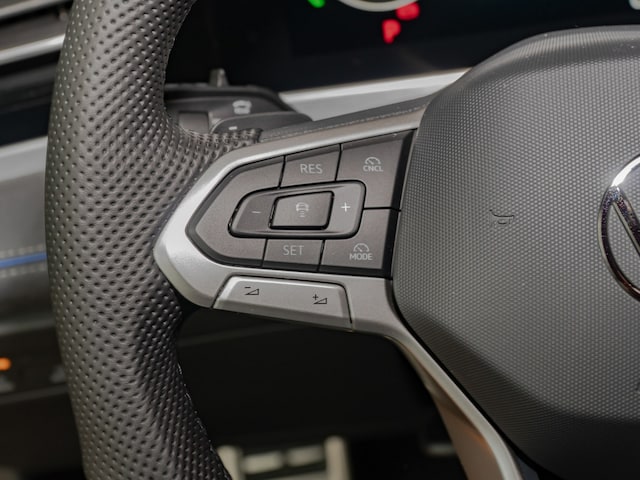 Volkswagen Passat R-Line eHybrid