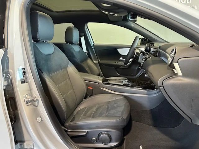 Mercedes-Benz A 200 AMG Line