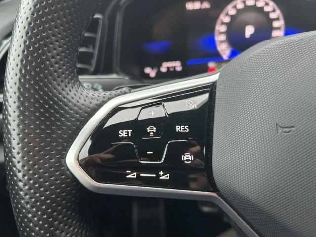 Volkswagen T-Roc 1.5 TSI DSG Plus R-Line